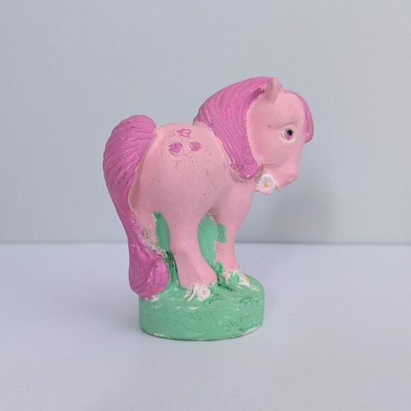 Rare 1980s My Little Pony Peachy Paint-A-Figure - Glows In UV - Picture 2 of 7